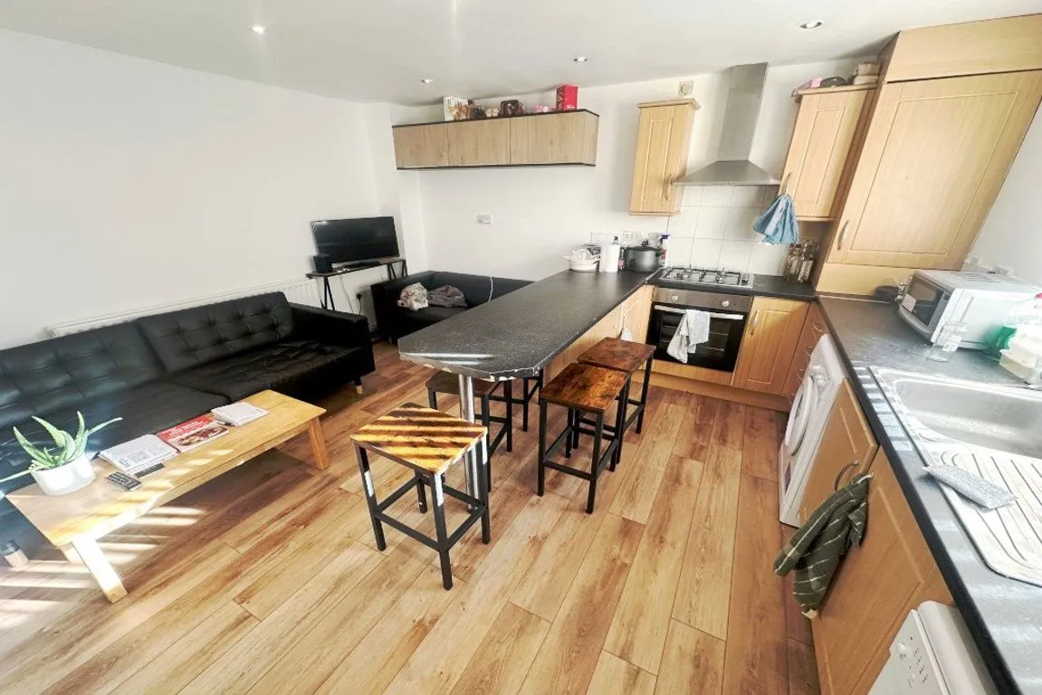 5 bed property to rent, Mayorswell Field, Durham, DH1