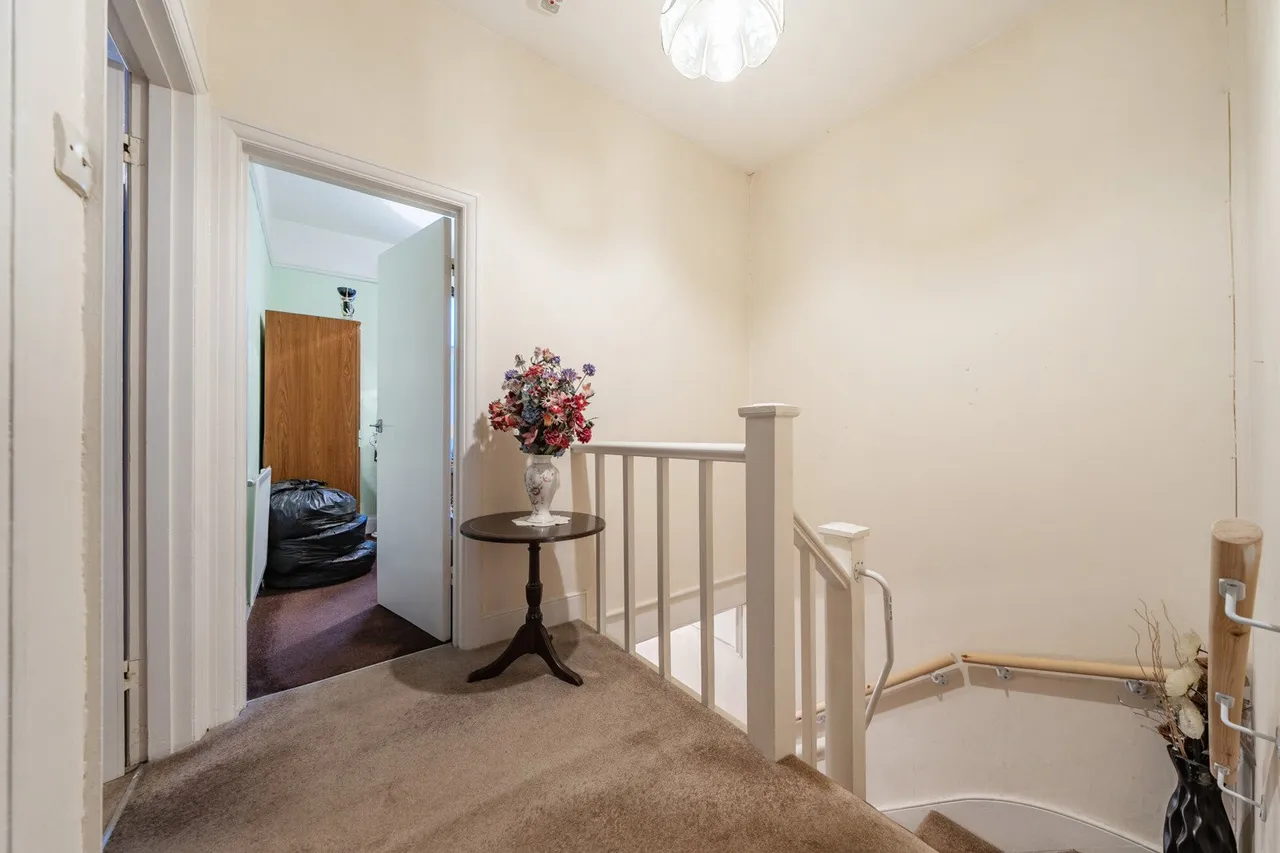 Shooters Hill, SE18, photo 22