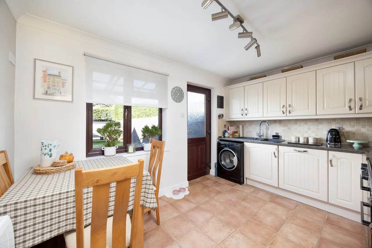 Davis Road, Market Lavington, SN10, photo 20