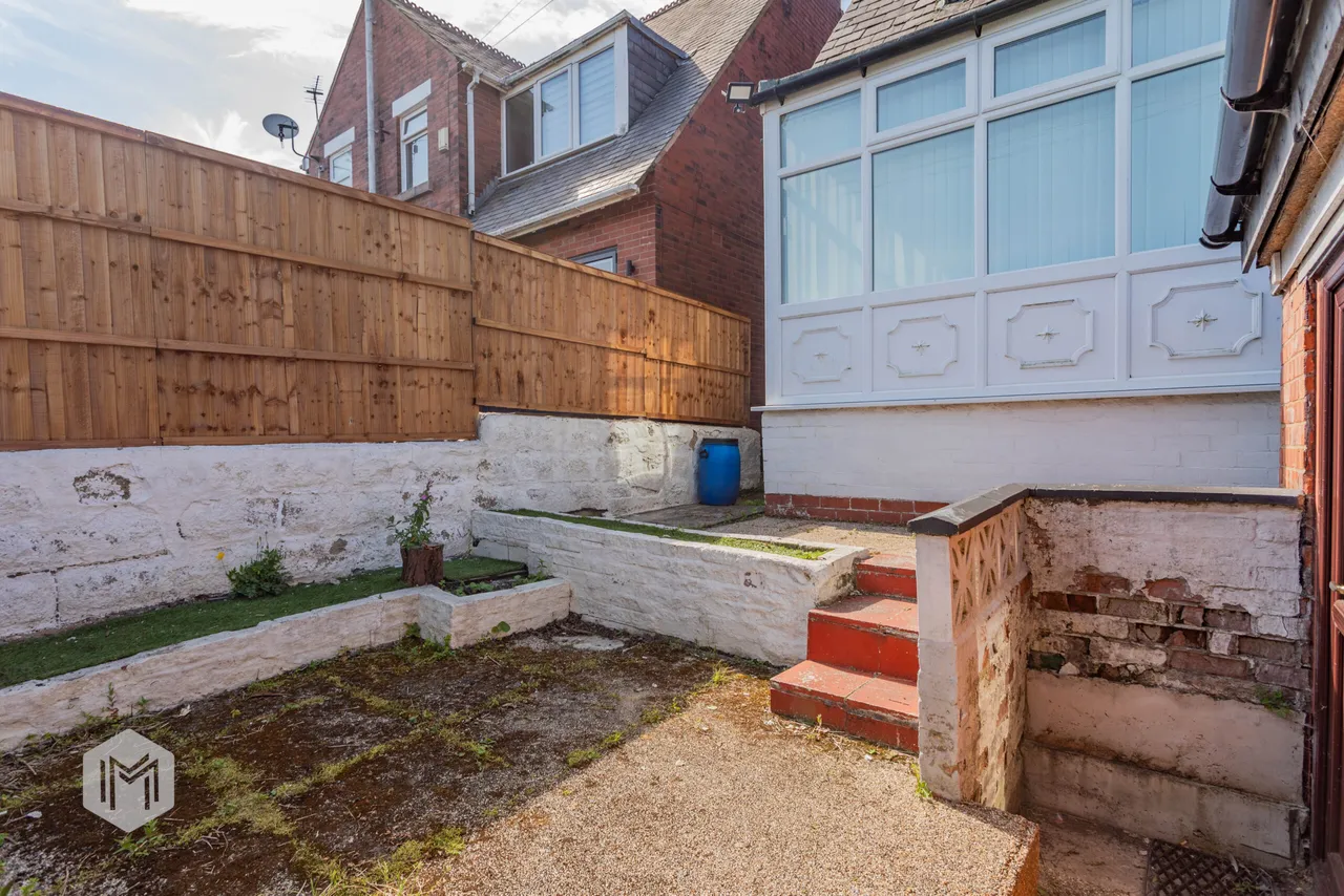 Chorley Old Road, Bolton, BL1 6BH, photo 26