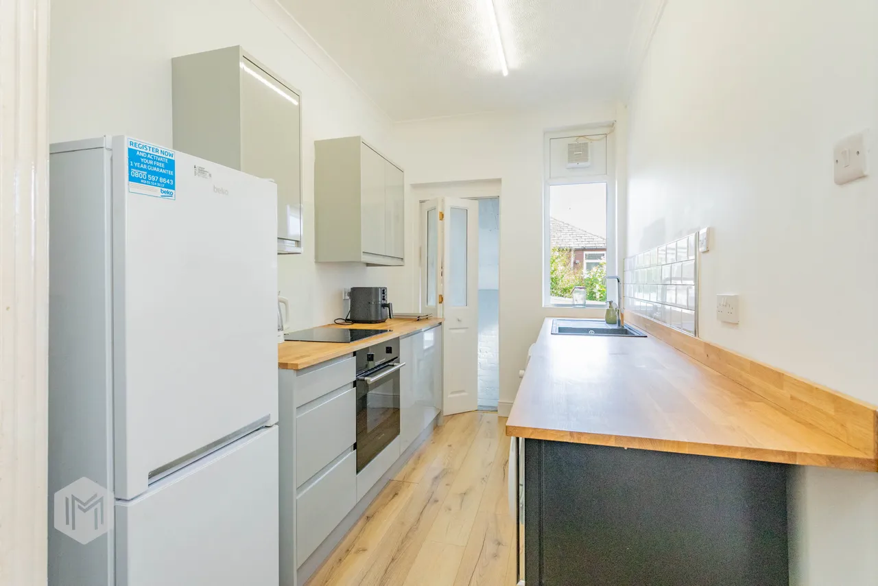 Chorley Old Road, Bolton, BL1 6BH, photo 8