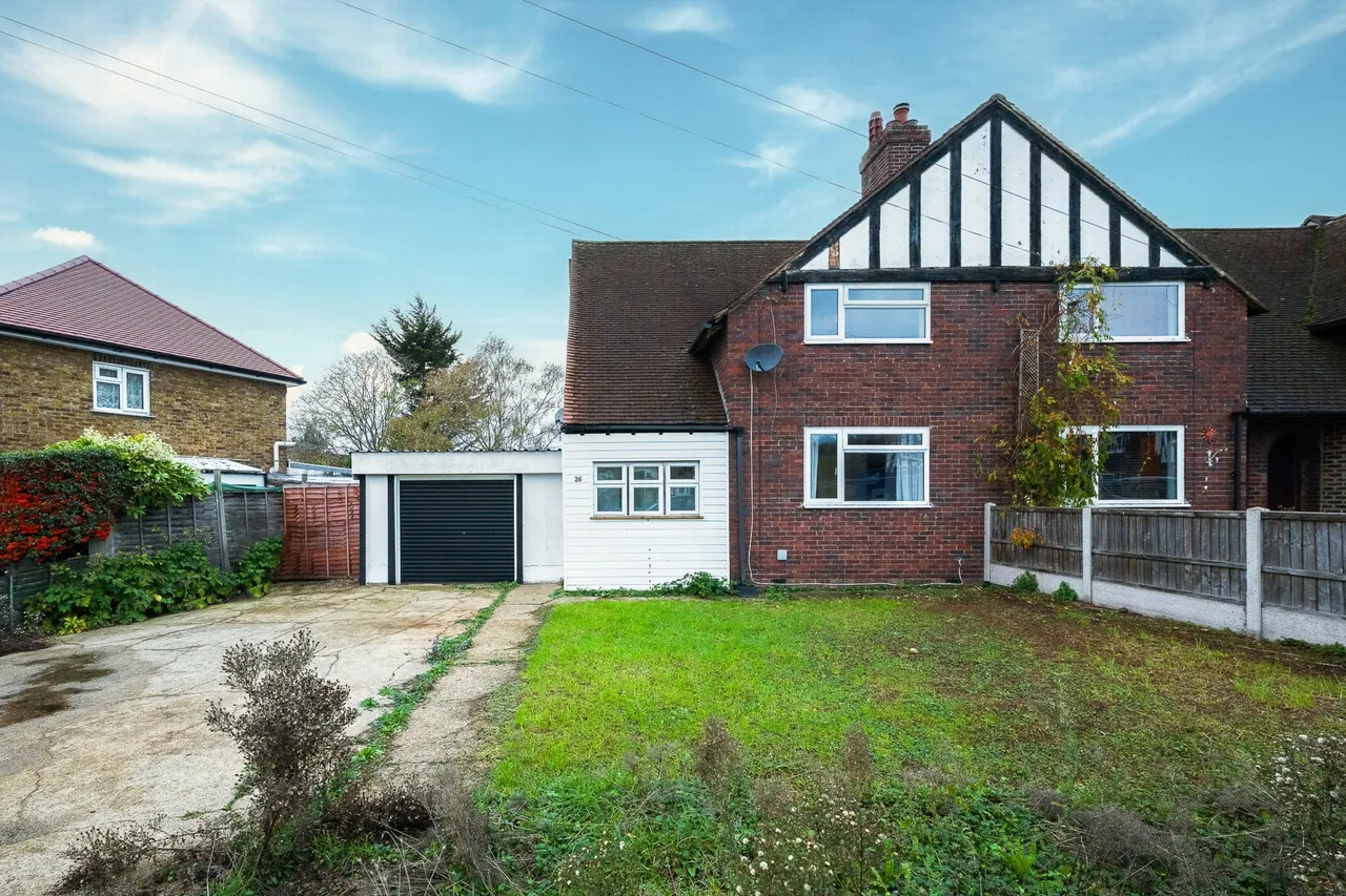 3 bed house for sale — Cuff Crescent, Eltham, SE9 5RG