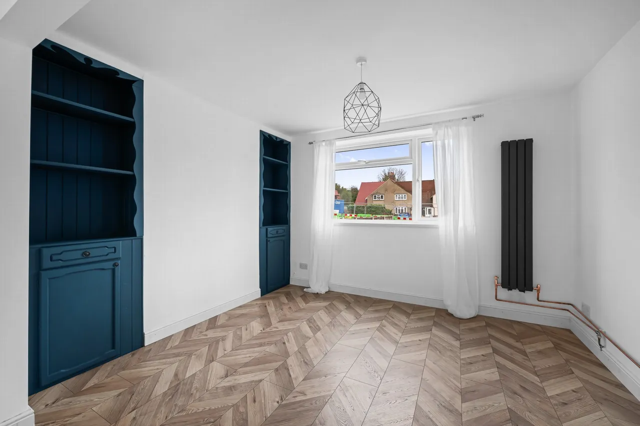 Cuff Crescent, Eltham, SE9 5RG, photo 2
