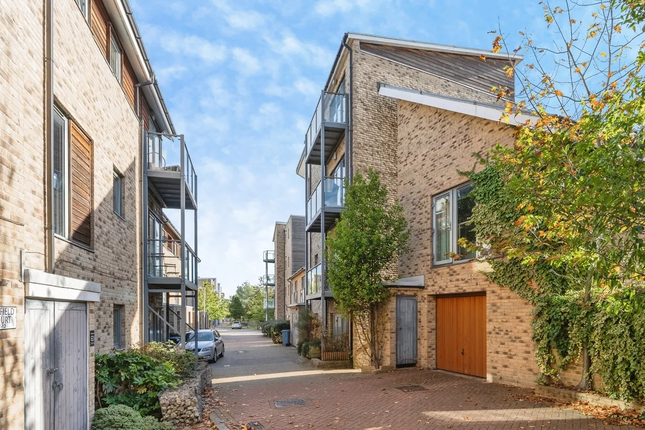 1 bed flat for sale, Scholars Walk, Cambridge, CB4