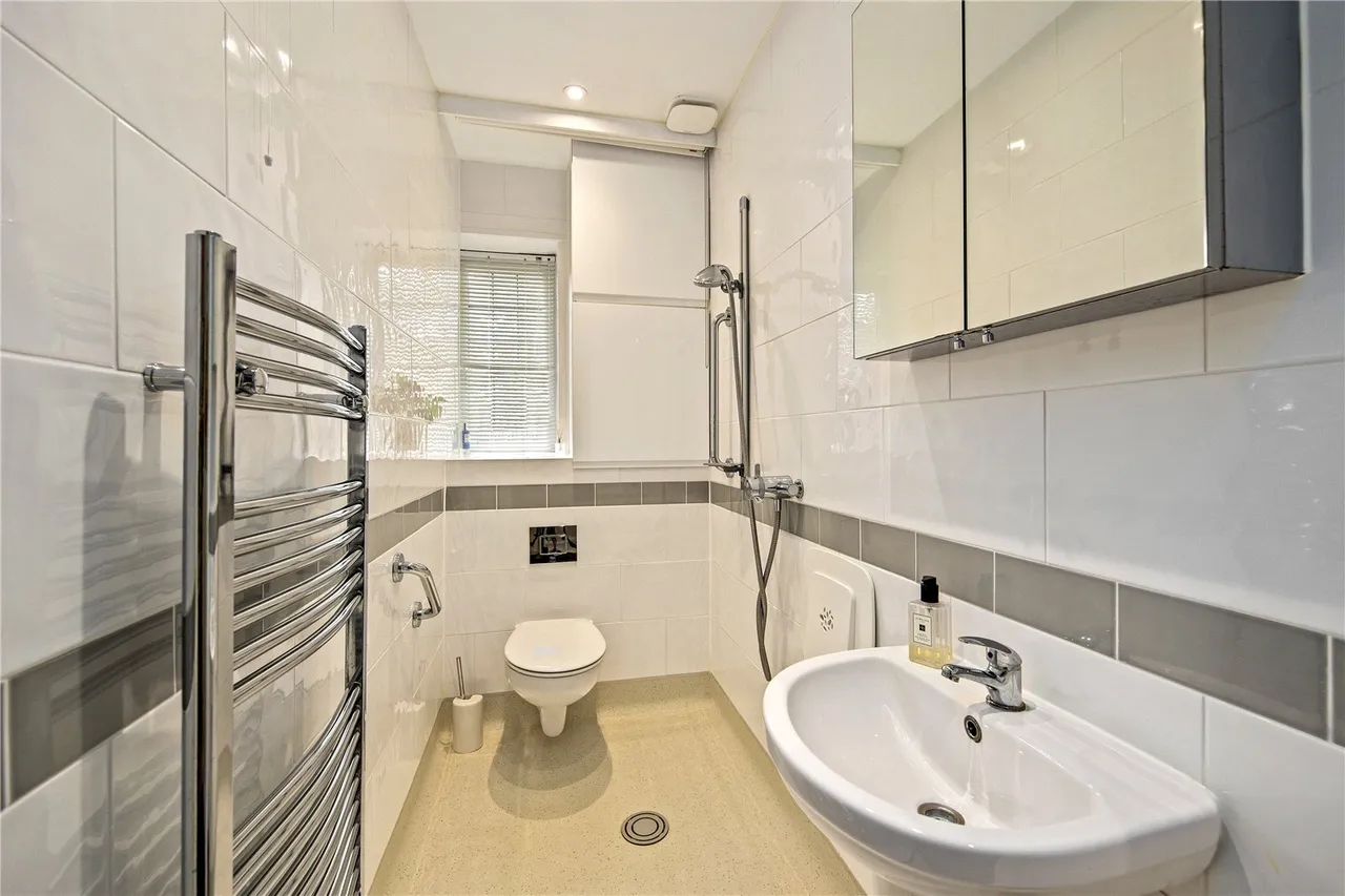 North Road, Kew, TW9, photo 8