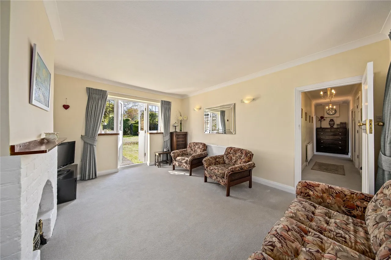 North Road, Kew, TW9, photo 3