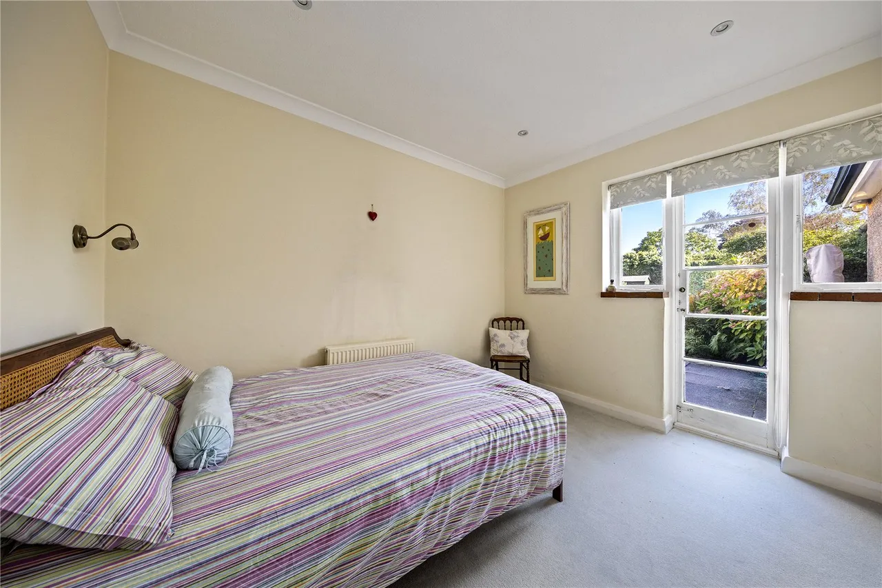 North Road, Kew, TW9, photo 6