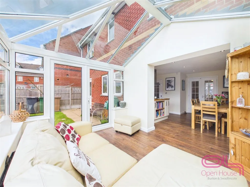 Queen Victoria Drive, Swadlincote, DE11, photo 15