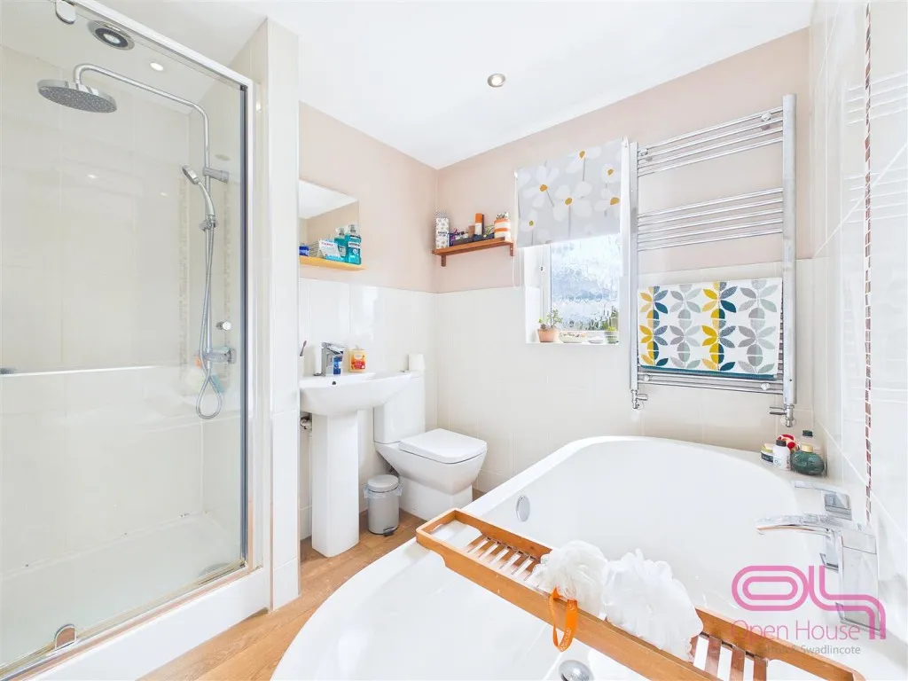 Queen Victoria Drive, Swadlincote, DE11, photo 28