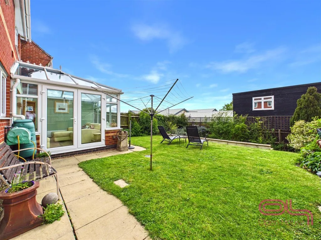 Queen Victoria Drive, Swadlincote, DE11, photo 31