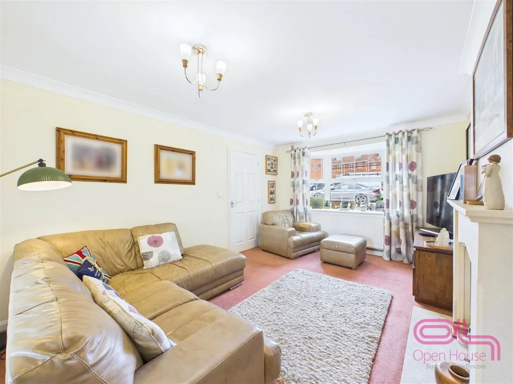 Queen Victoria Drive, Swadlincote, DE11, photo 8
