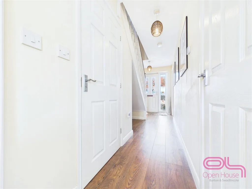 Queen Victoria Drive, Swadlincote, DE11, photo 6