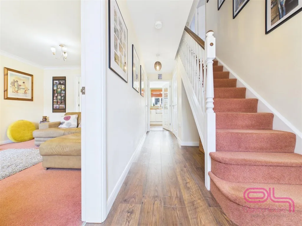 Queen Victoria Drive, Swadlincote, DE11, photo 5