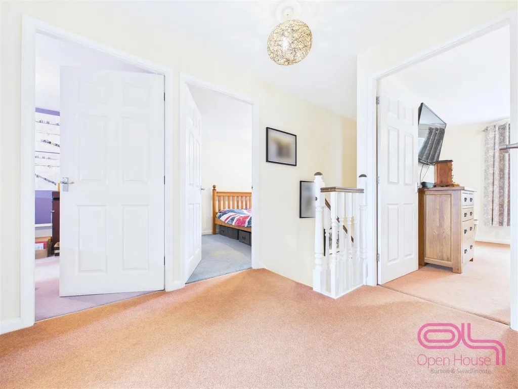 Queen Victoria Drive, Swadlincote, DE11, photo 19