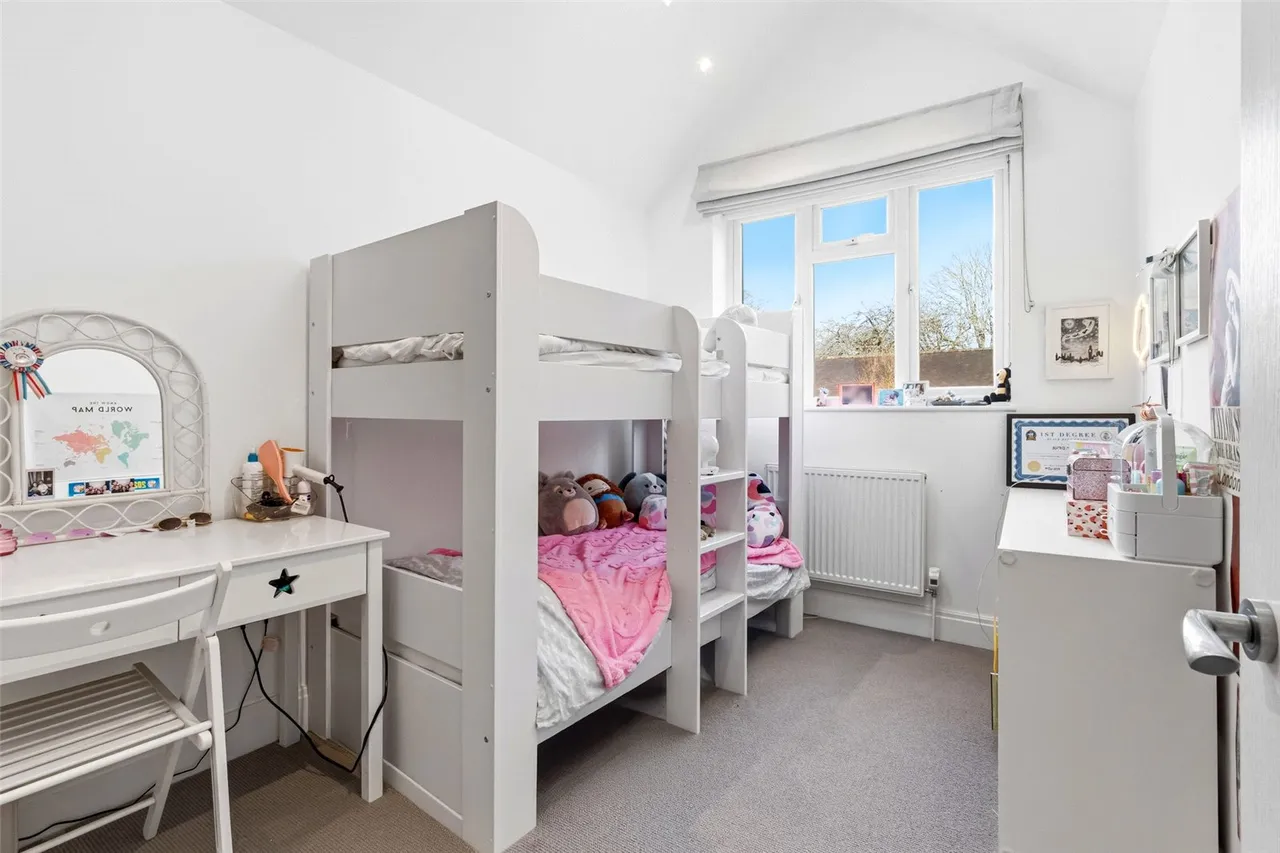 Percy Road, Hampton, TW12 2JW, photo 8