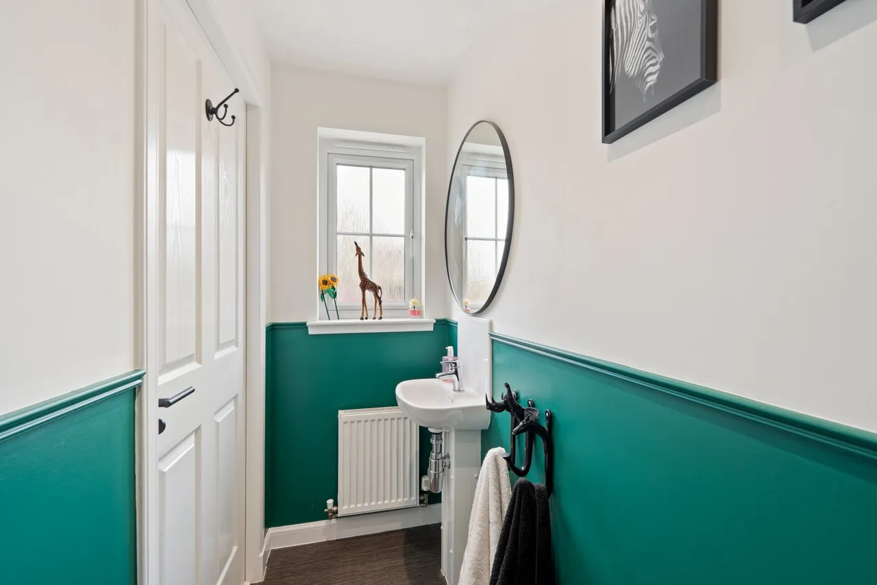 Lochty Drive, Kinglassie, KY5, photo 12