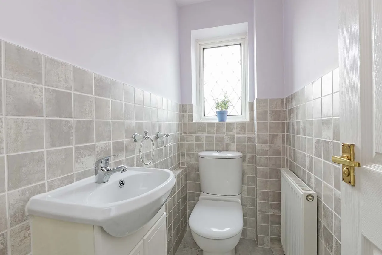 Cranbrook Drive, Maidenhead, Berkshire SL6 6SA, photo 12
