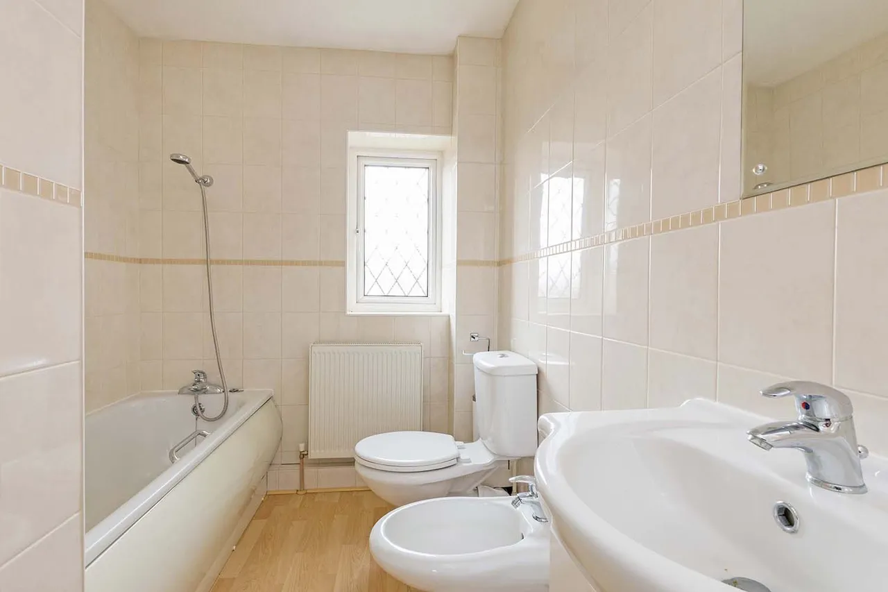 Cranbrook Drive, Maidenhead, Berkshire SL6 6SA, photo 19