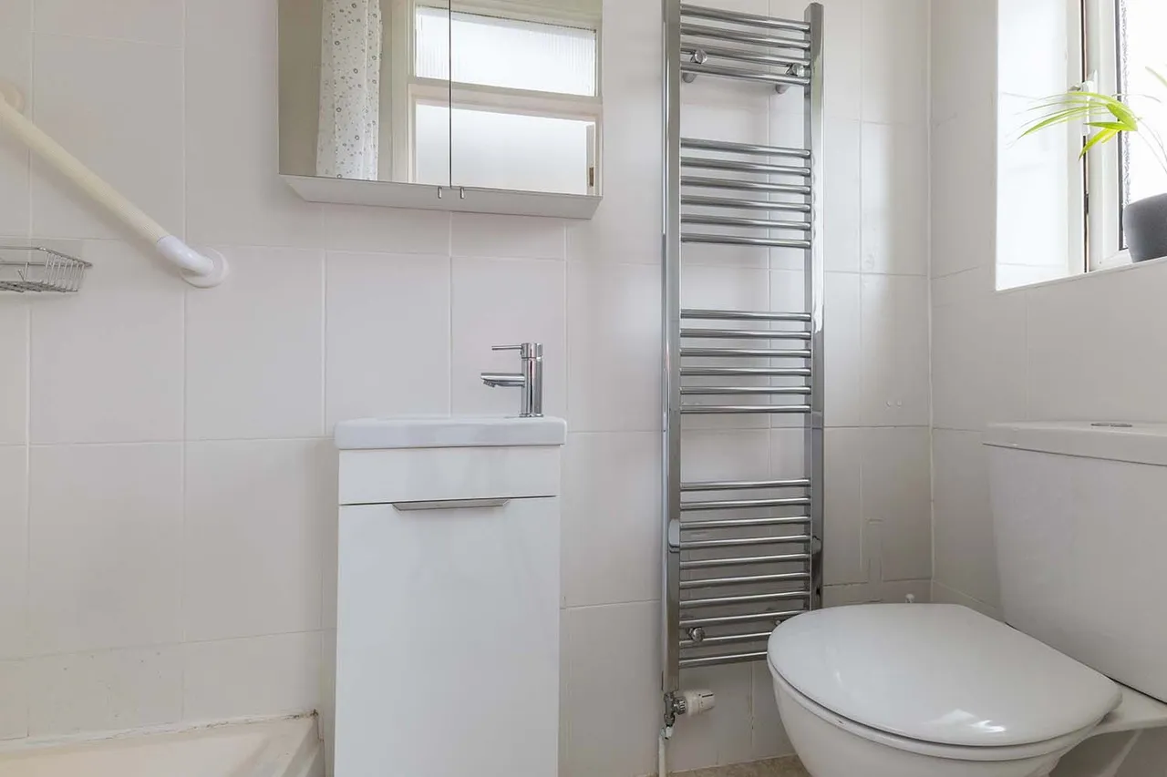 Cranbrook Drive, Maidenhead, Berkshire SL6 6SA, photo 16
