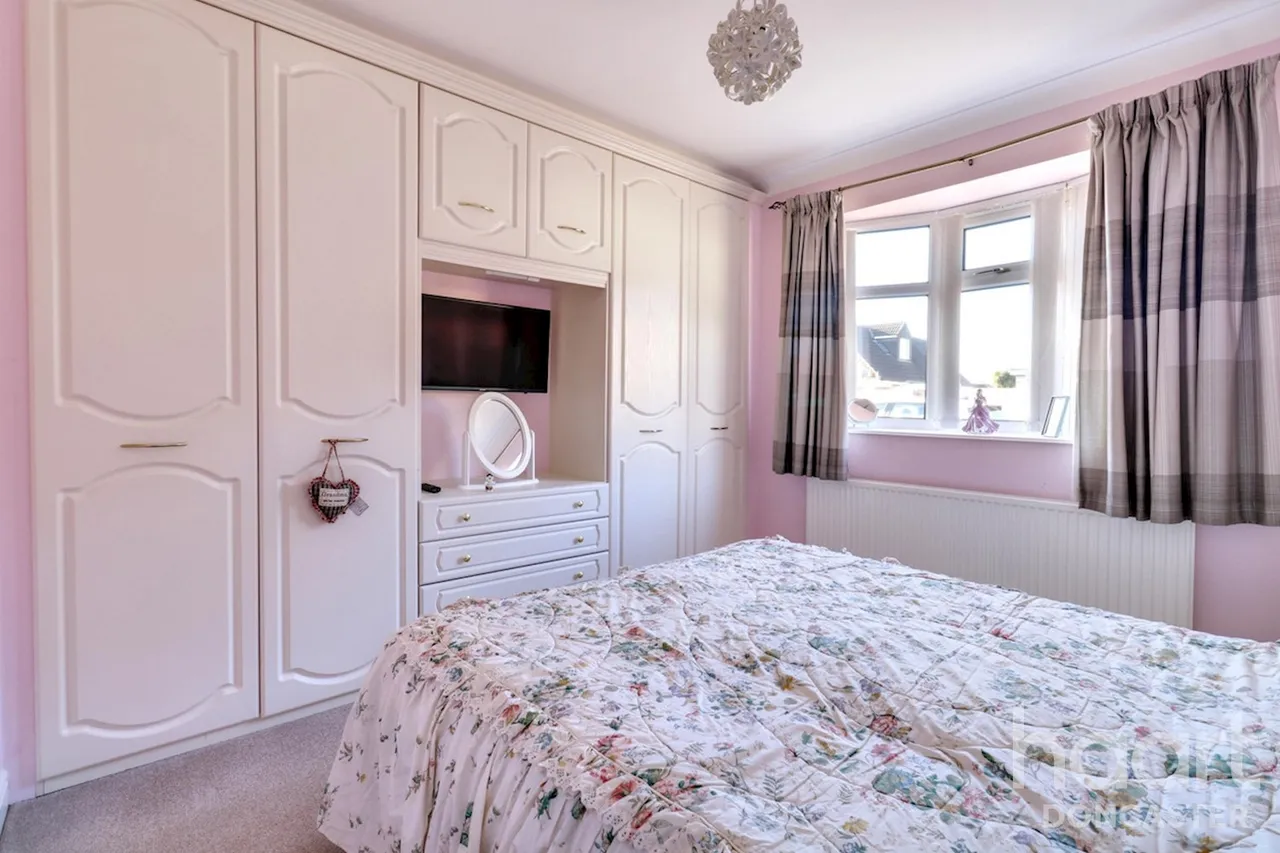 High Street, Dunsville, DN7, photo 7