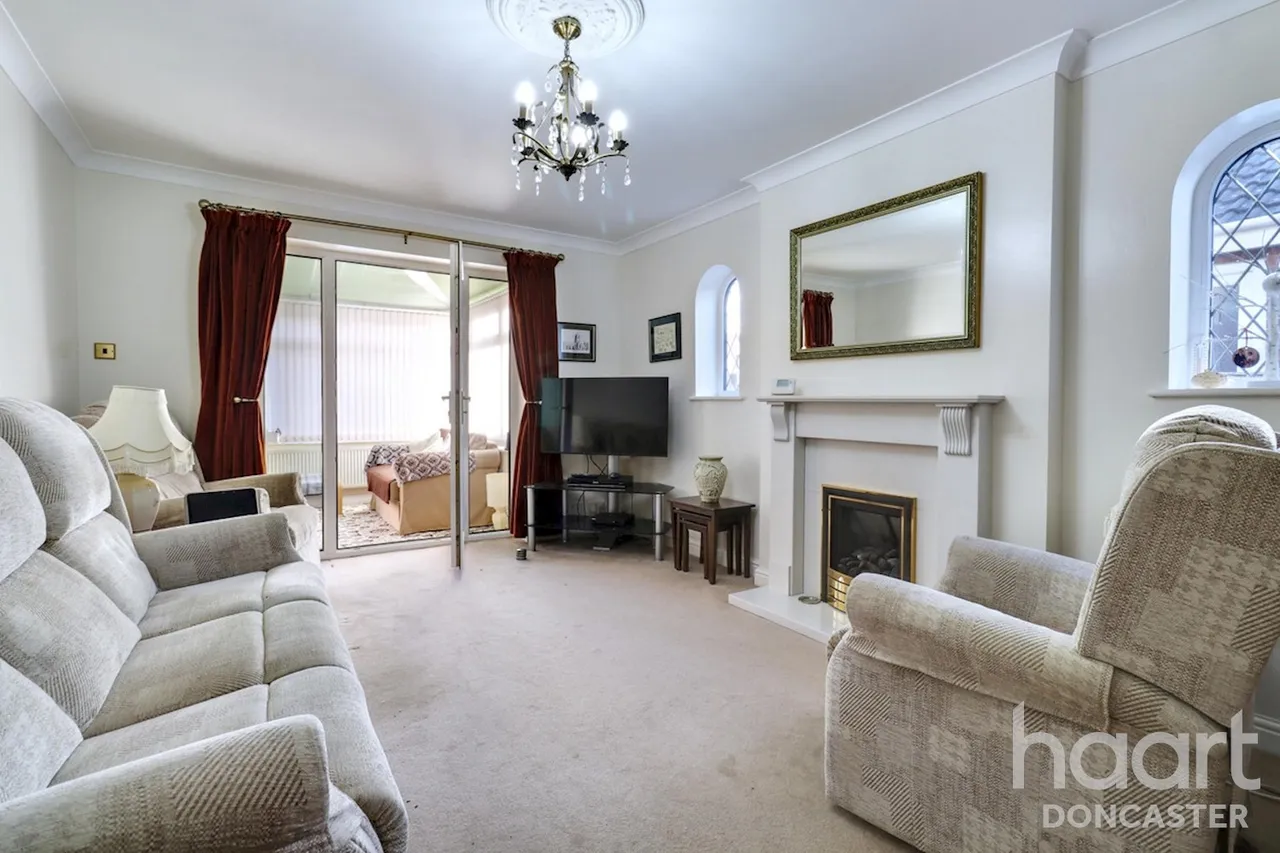 High Street, Dunsville, DN7, photo 14
