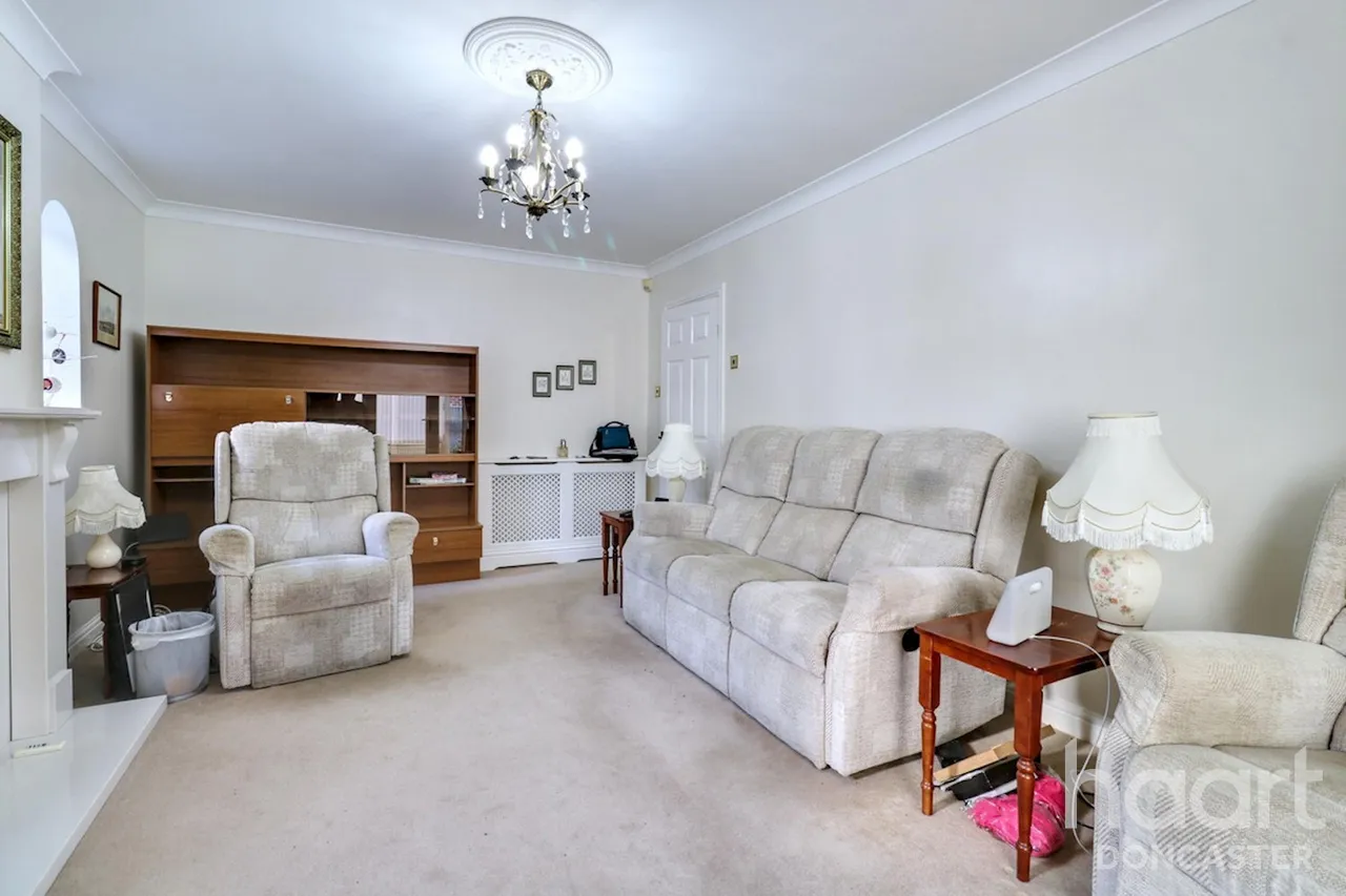 High Street, Dunsville, DN7, photo 15
