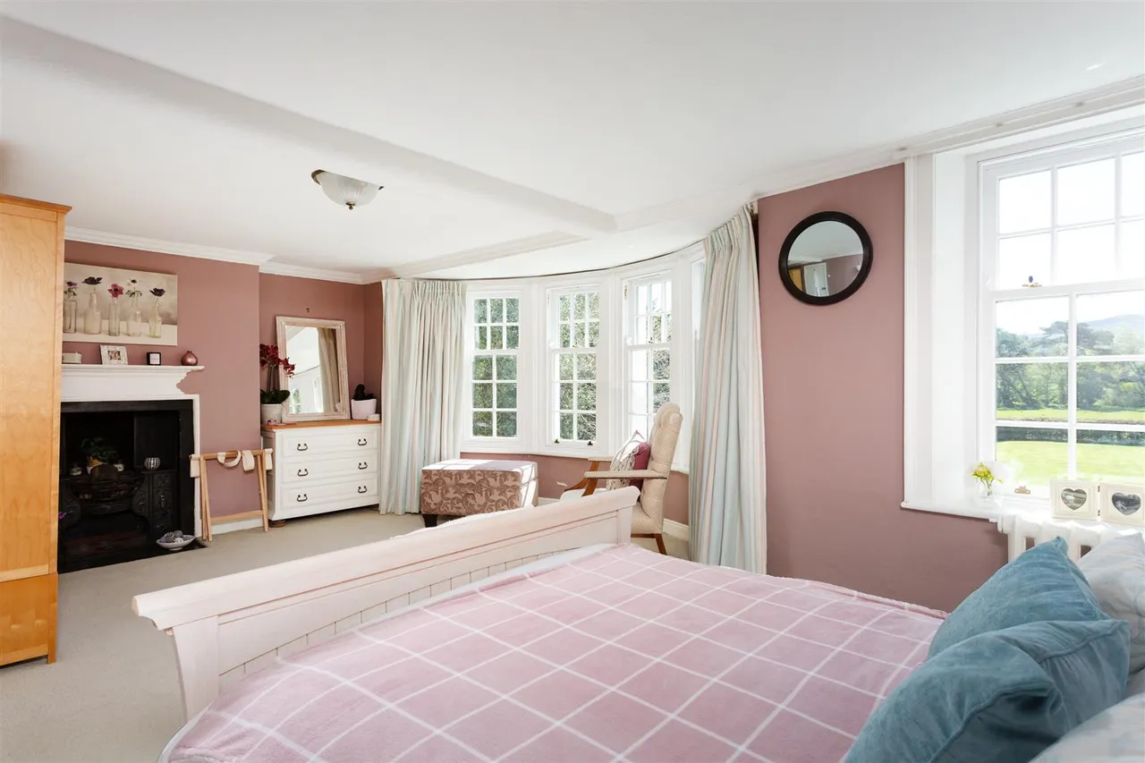 Busby House & Annexe, Busby, photo 14