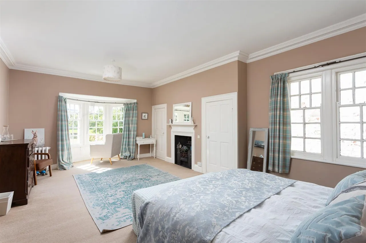 Busby House & Annexe, Busby, photo 13
