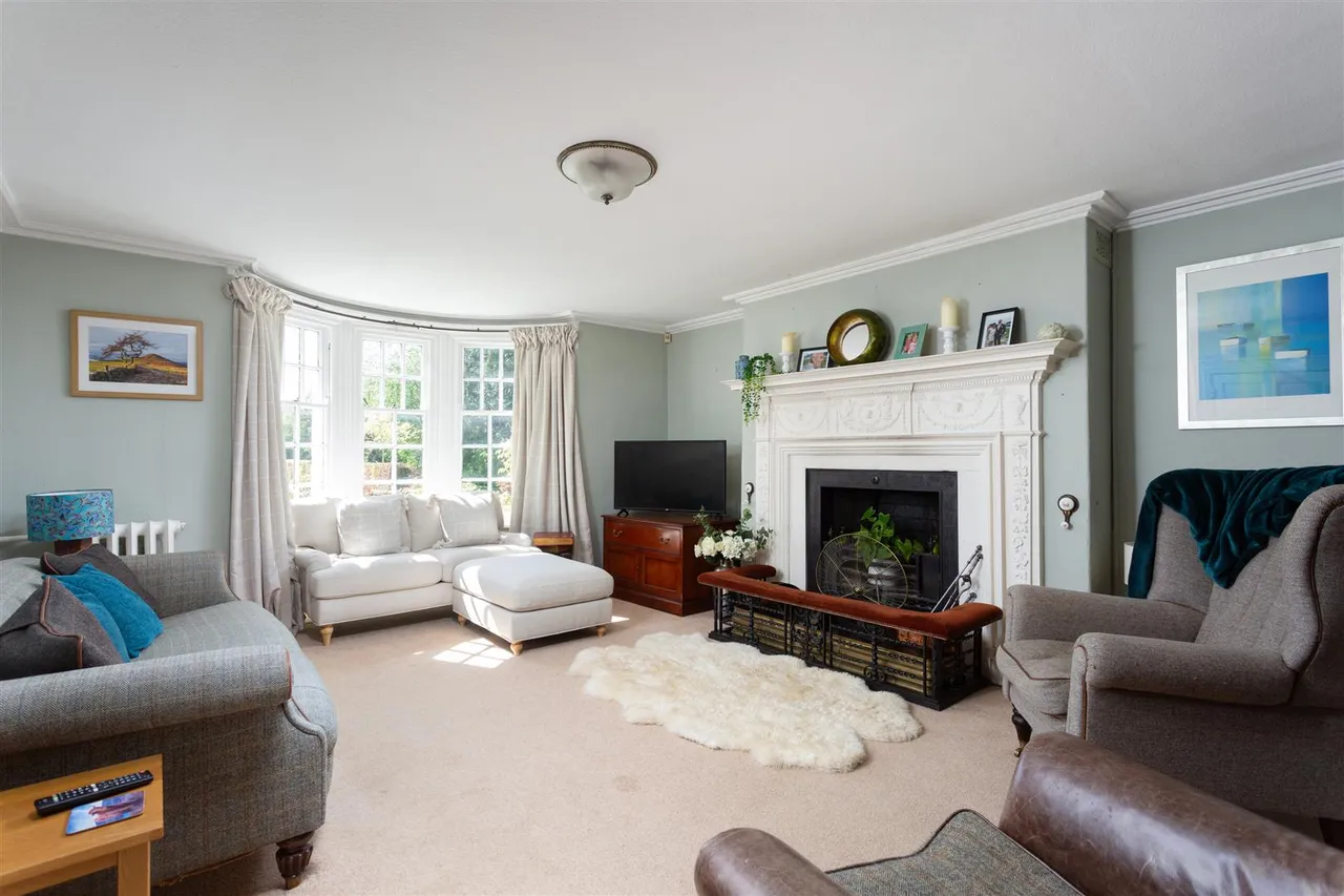 Busby House & Annexe, Busby, photo 3