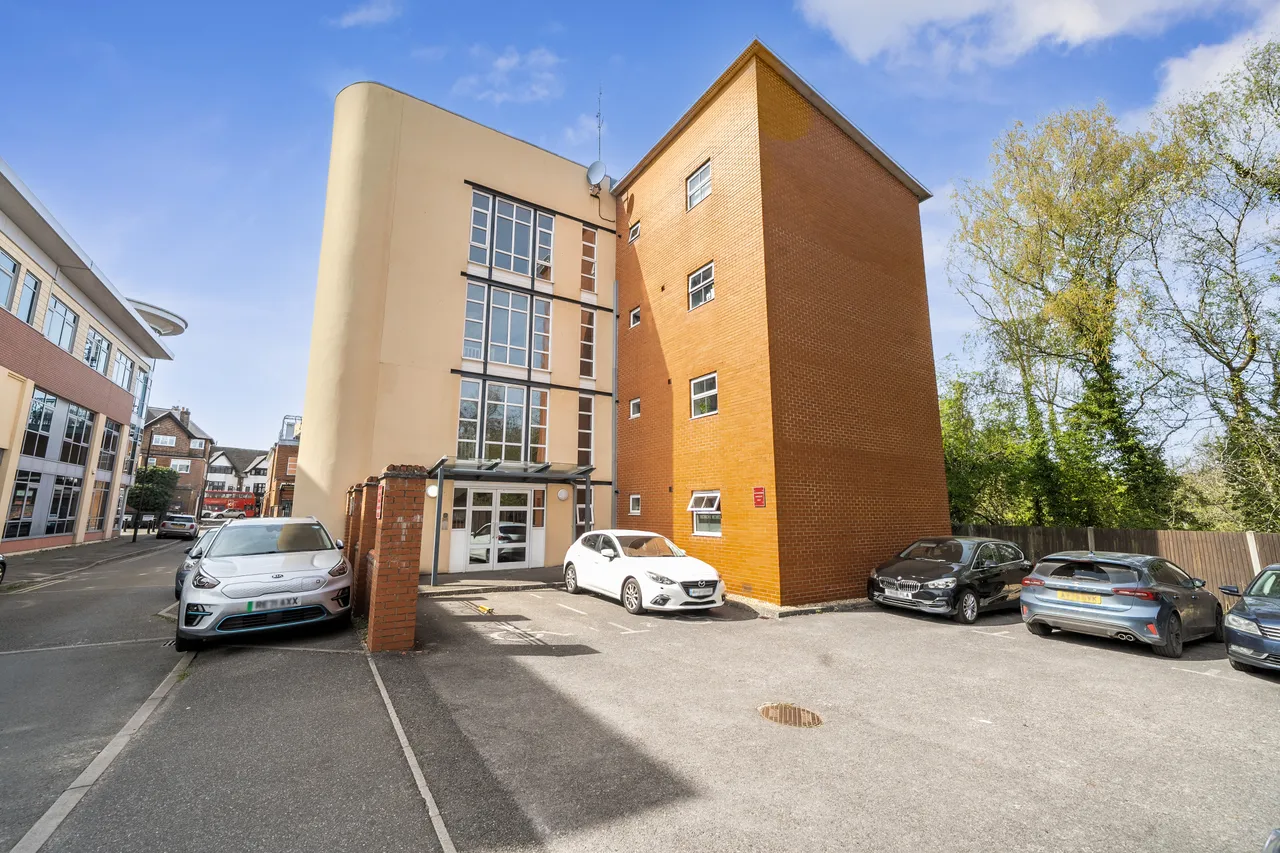 Post Office Lane, Beaconsfield, HP9, photo 11