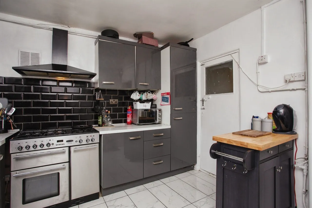 Maylands Road, Watford, WD19, photo 8