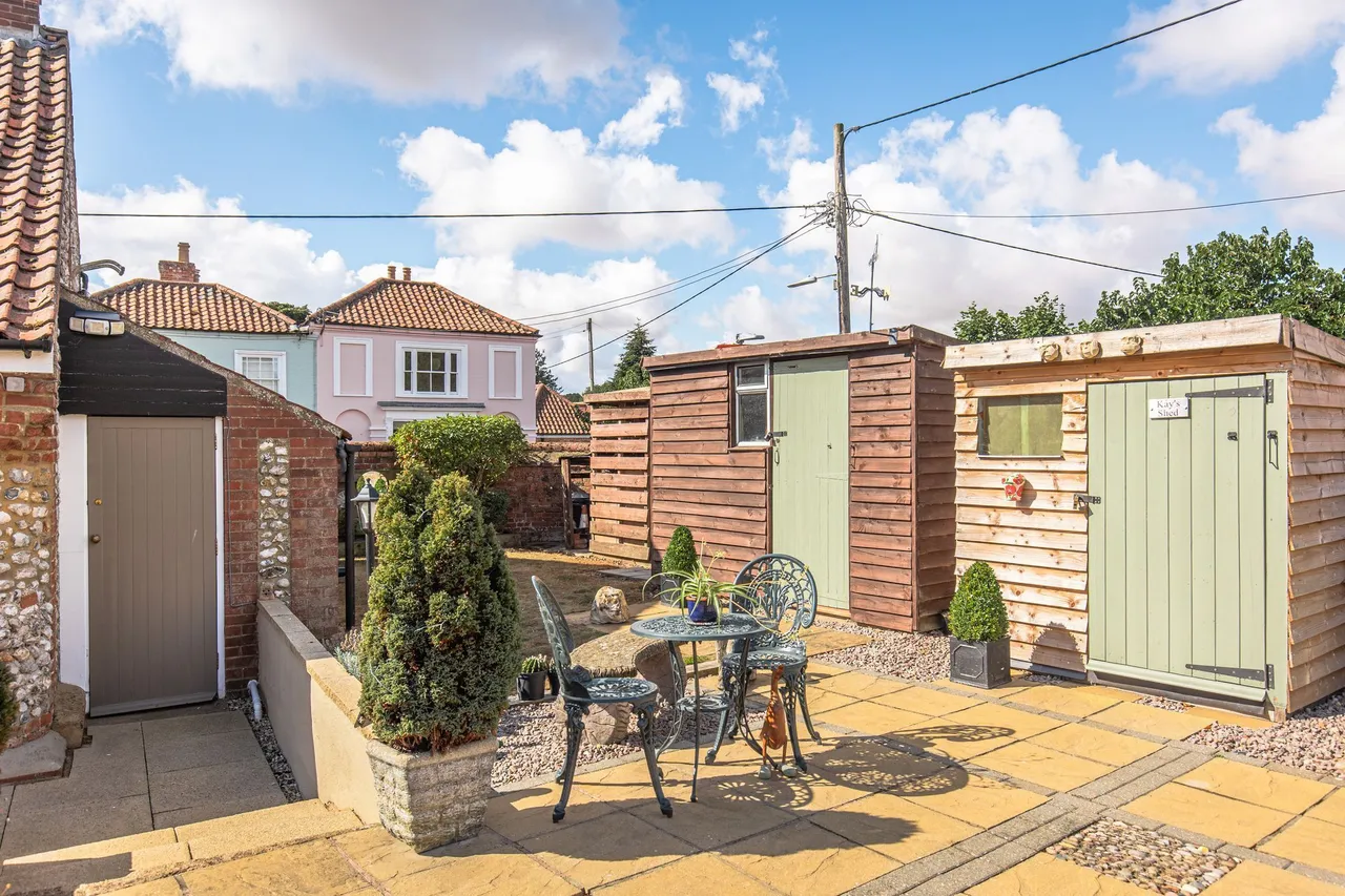 Detached Two Bedroom Cottage in Docking, photo 16