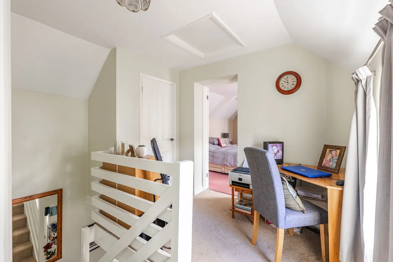 Detached Two Bedroom Cottage in Docking, photo 10