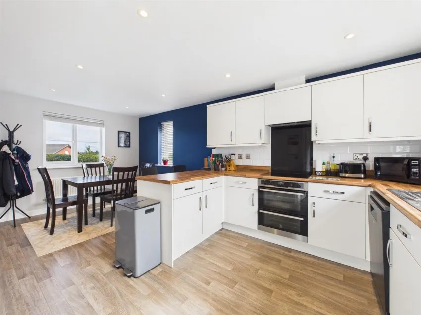 Clock Tower Road, Longford, photo 5