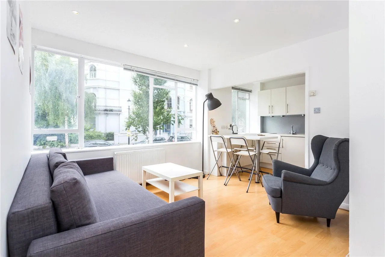 3 bed flat to rent, Lansdowne Road, London, W11