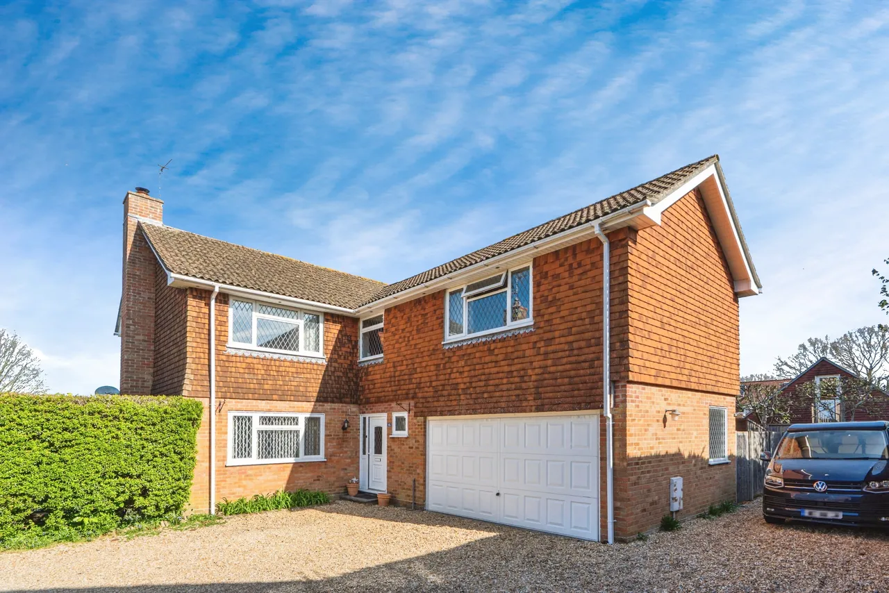 5 bed house for sale — Grayshott Laurels, Lindford