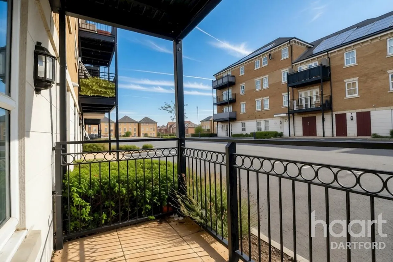 Sayers Way, Erith, DA8, photo 8