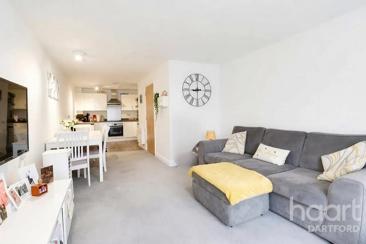 Sayers Way, Erith, DA8, photo 2