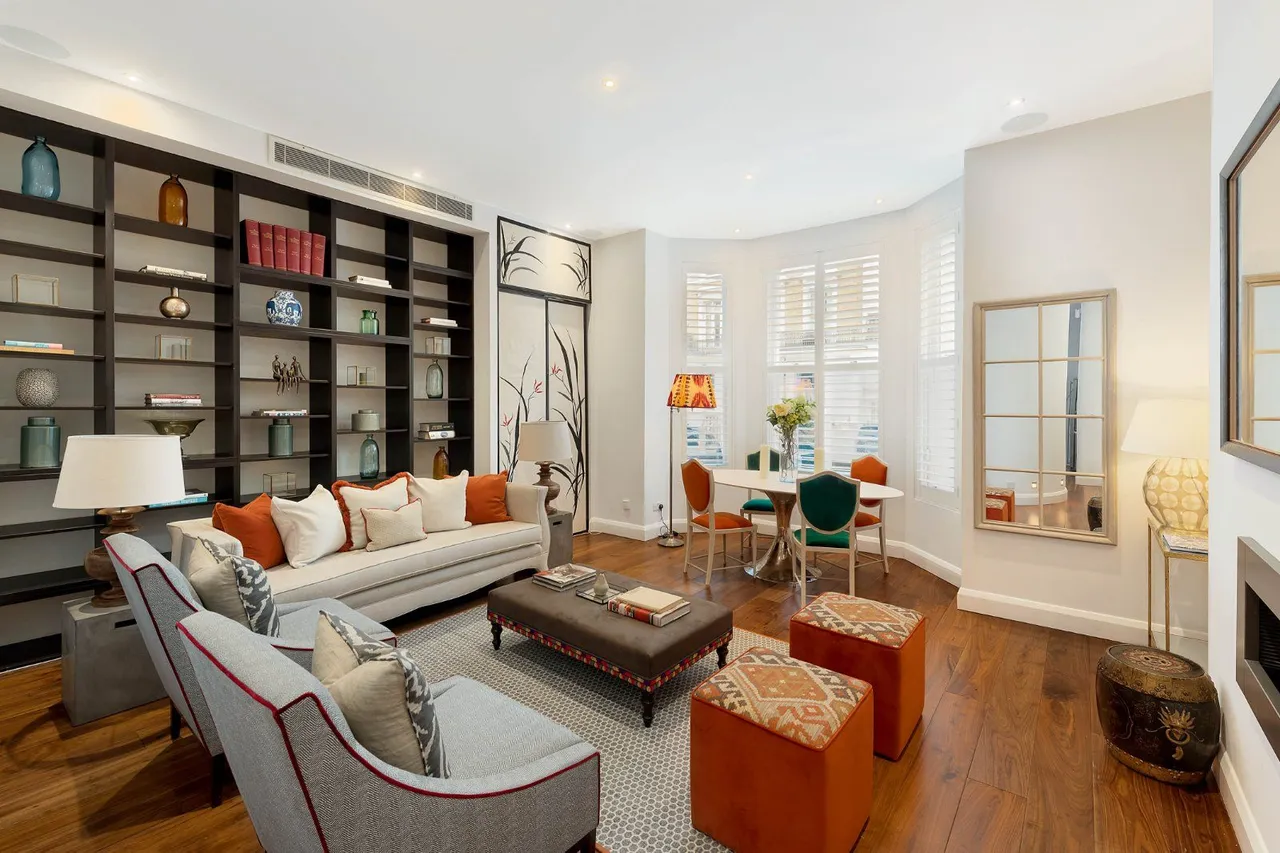 3 bed flat for sale — Cathcart Road, London, SW10 9JG