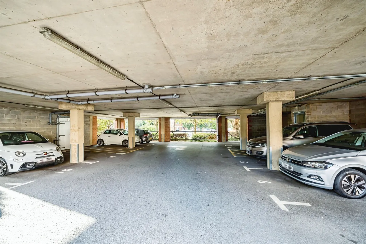 Buckingham Street, Aylesbury, HP20, photo 12