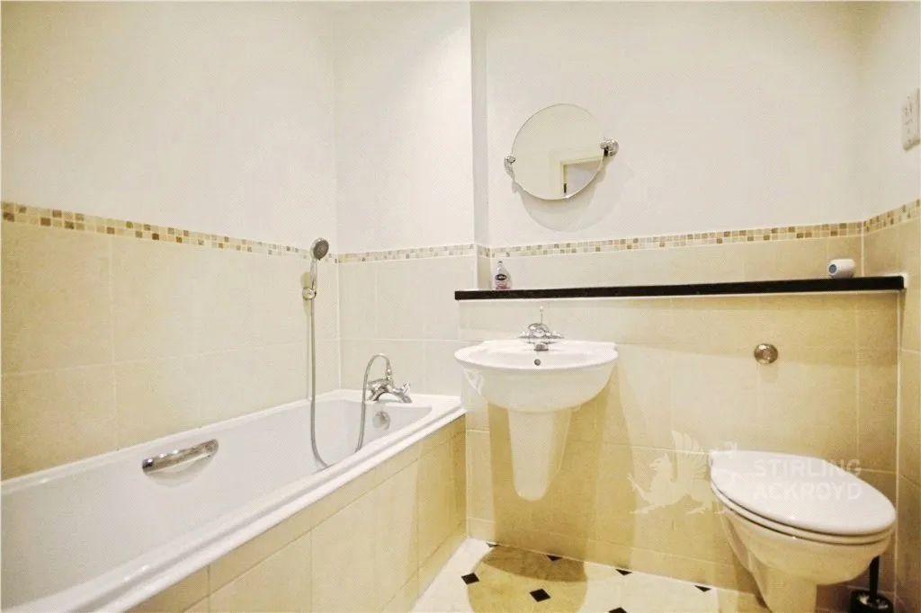 Camphill Road, West Byfleet, KT14, photo 5