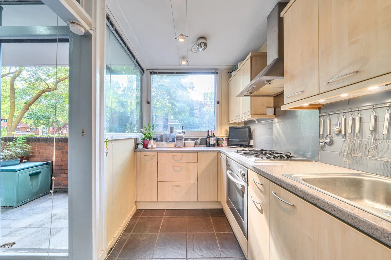 12 Morgan House, 57 Vauxhall Bridge Road, London, photo 12