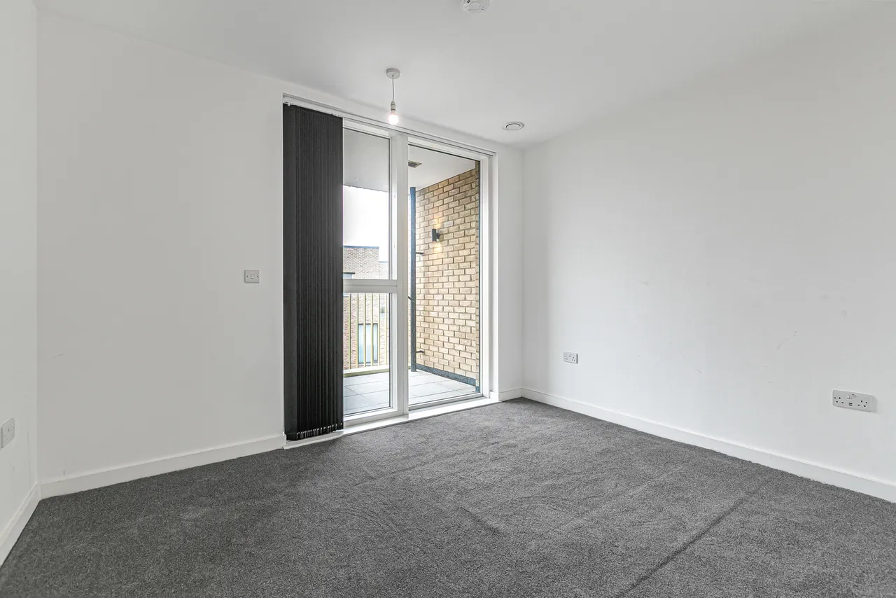 Commerce Road, Brentford, TW8, photo 4