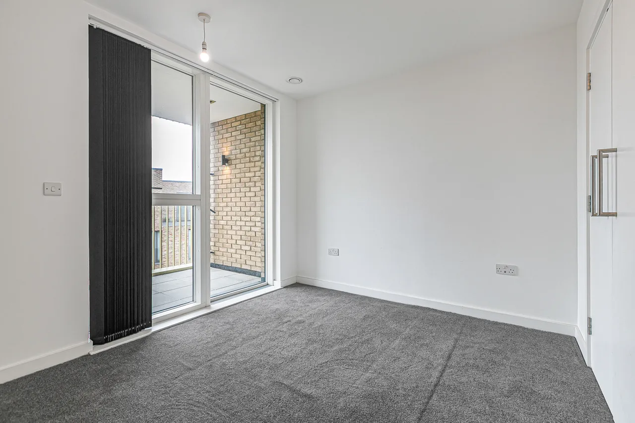 Commerce Road, Brentford, TW8, photo 9