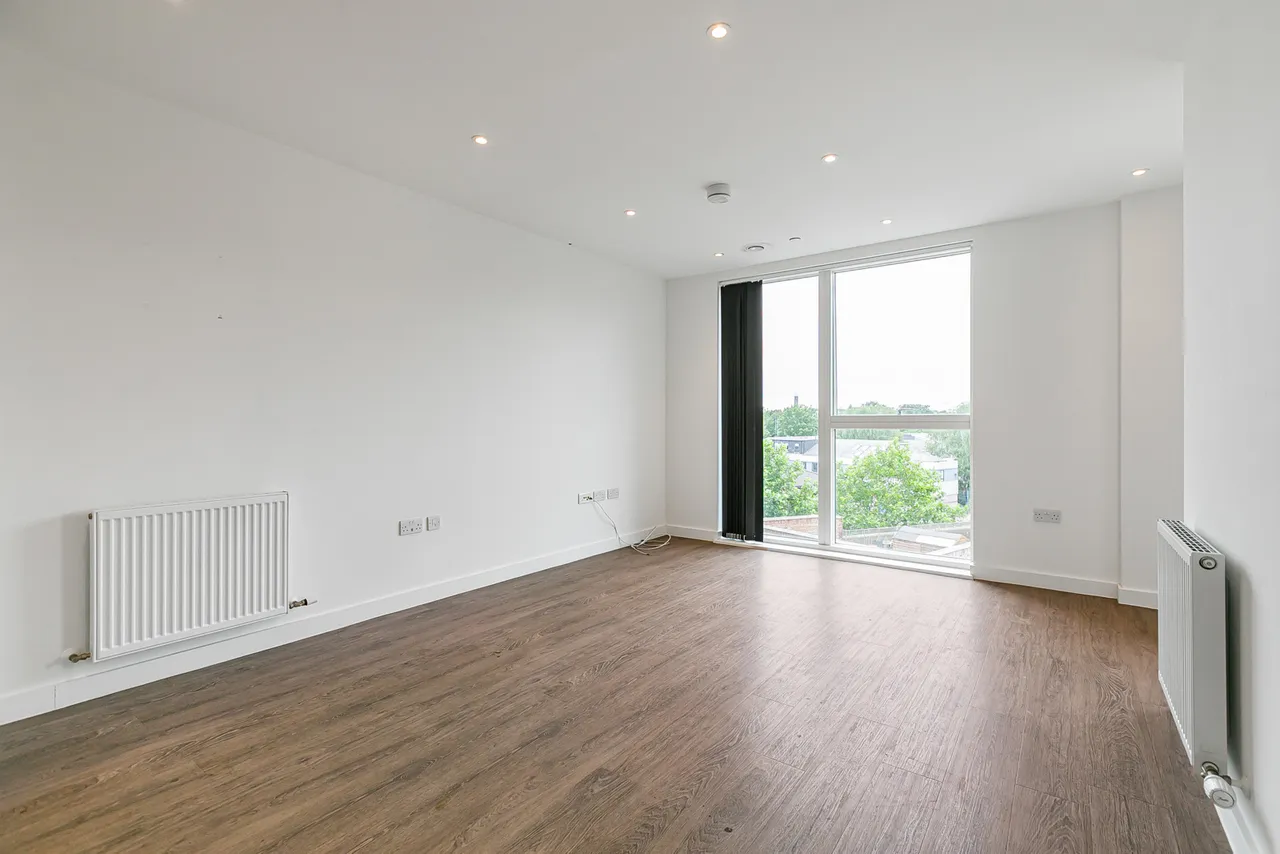 Commerce Road, Brentford, TW8, photo 2