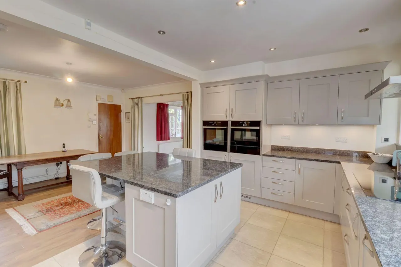 Cadmore End, High Wycombe, HP14, photo 17