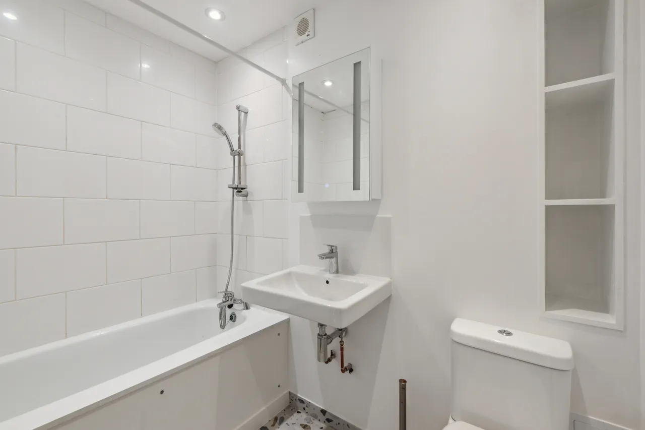 Maskelyne Close, London, SW11, photo 6