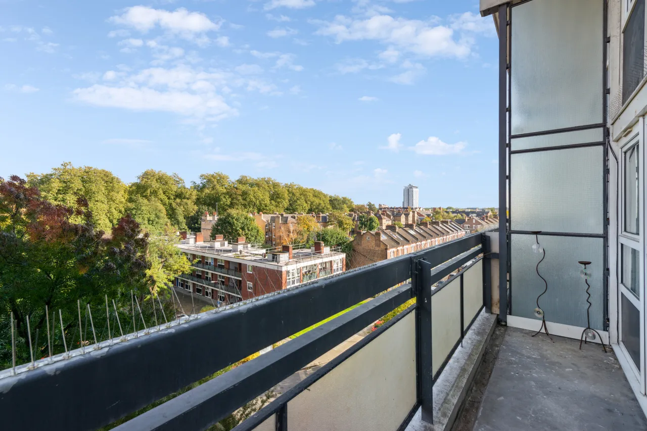 Maskelyne Close, London, SW11, photo 4