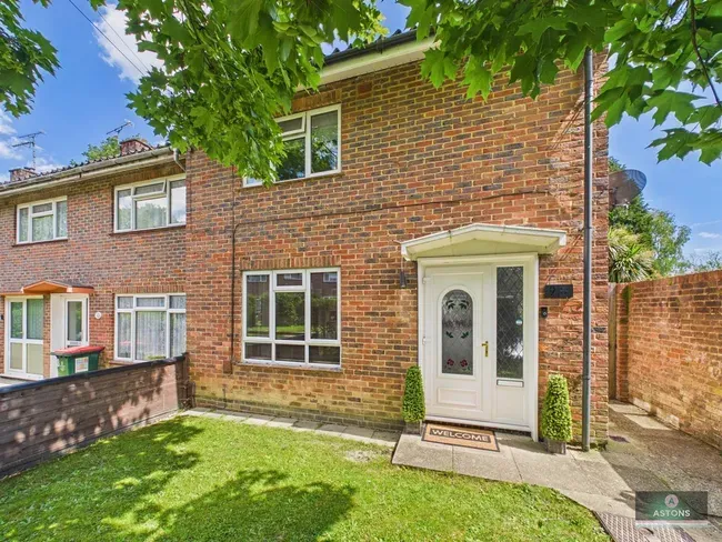 2 bed house for sale — Magpie Walk, Northgate