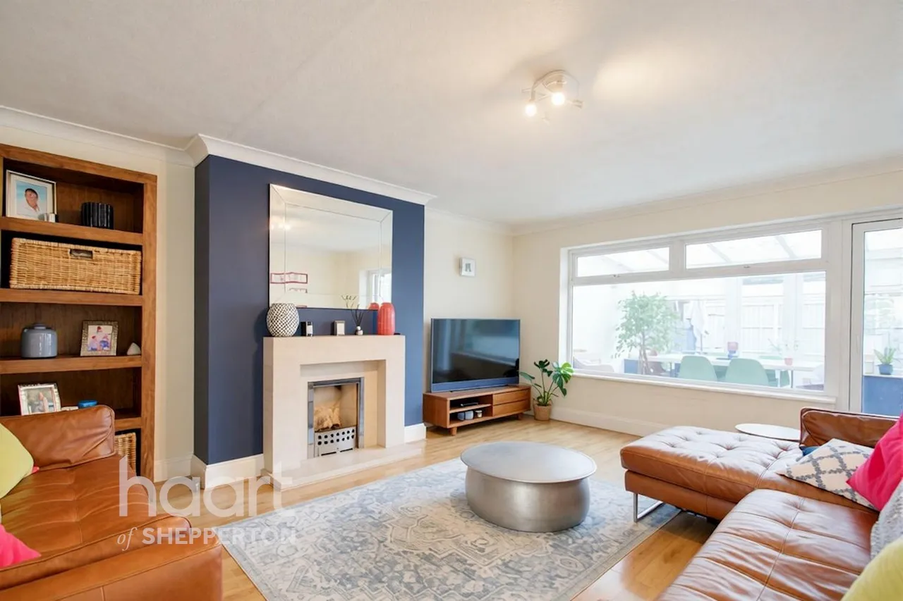 Burbidge Road, Shepperton, TW17, photo 2